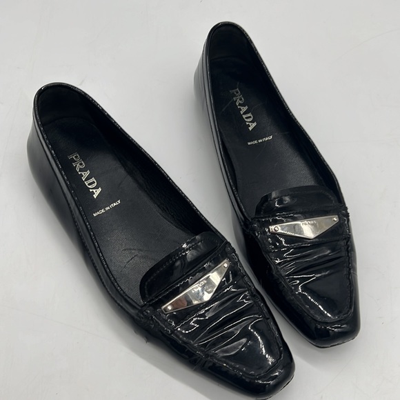 Prada black patent leather loafers : size 37 - Picture 2 of 4
